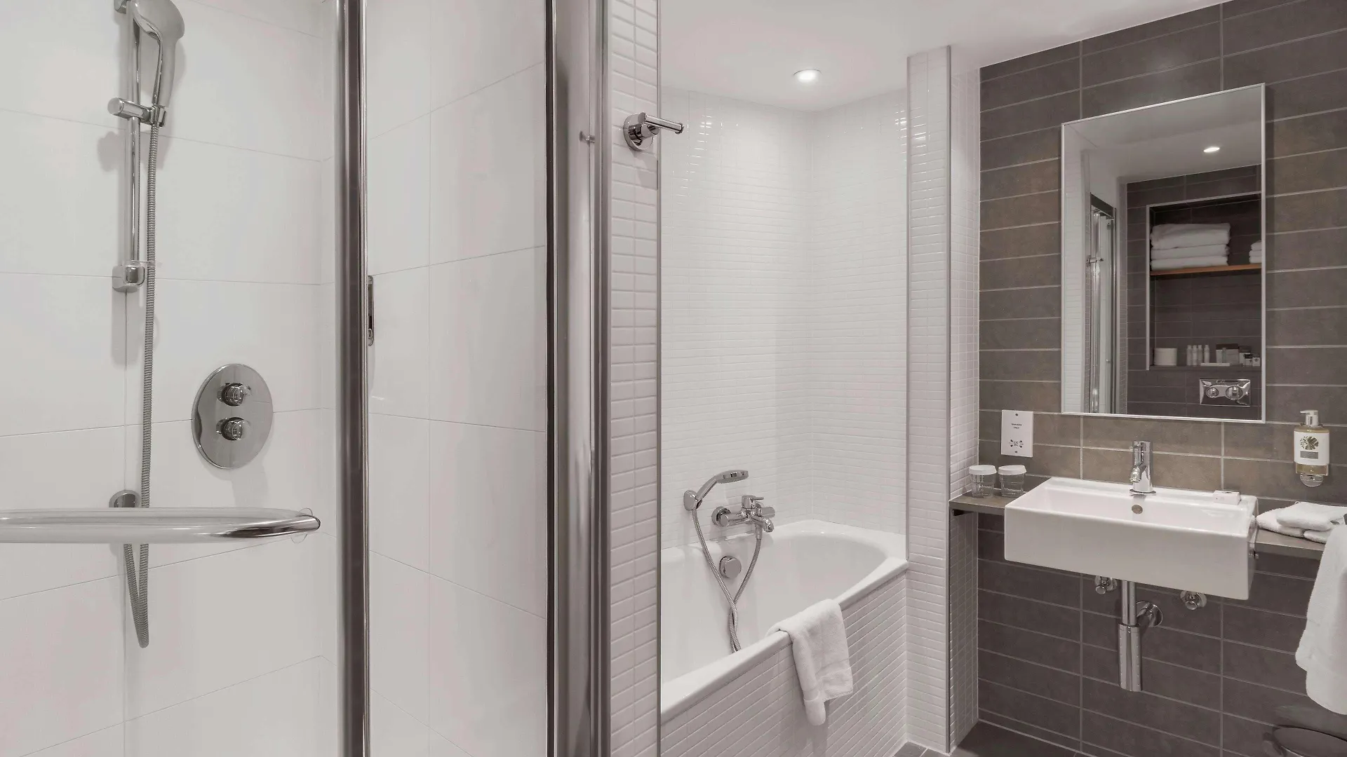 Doubletree By Hilton Hotel London - Tower Of Londýn