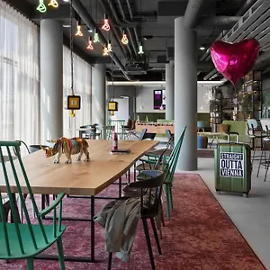  Hotel Moxy East Rakousko